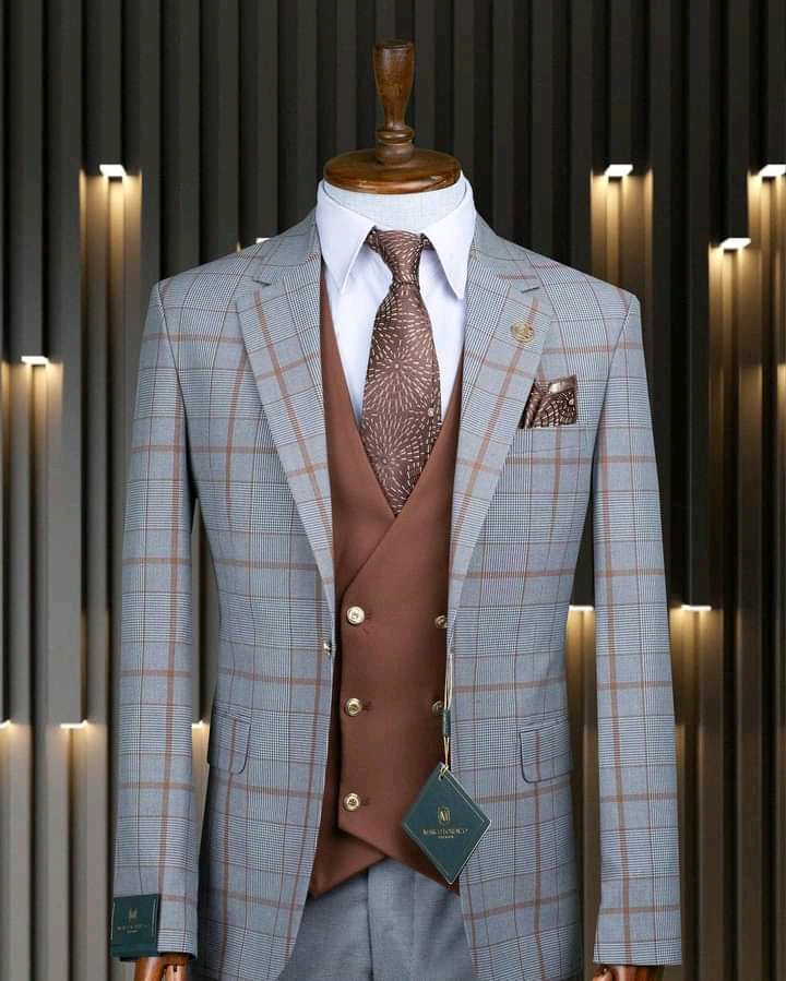 169e2c51-11ea-452d-b45f-7780d1be267a Men Suit - Image 1