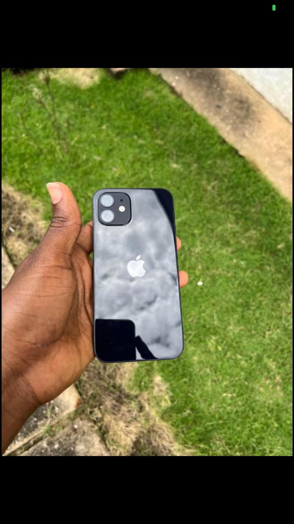 2a62d25a-5d12-4927-b7f7-c4078bc0b080 IPHONE 12 - Image 1