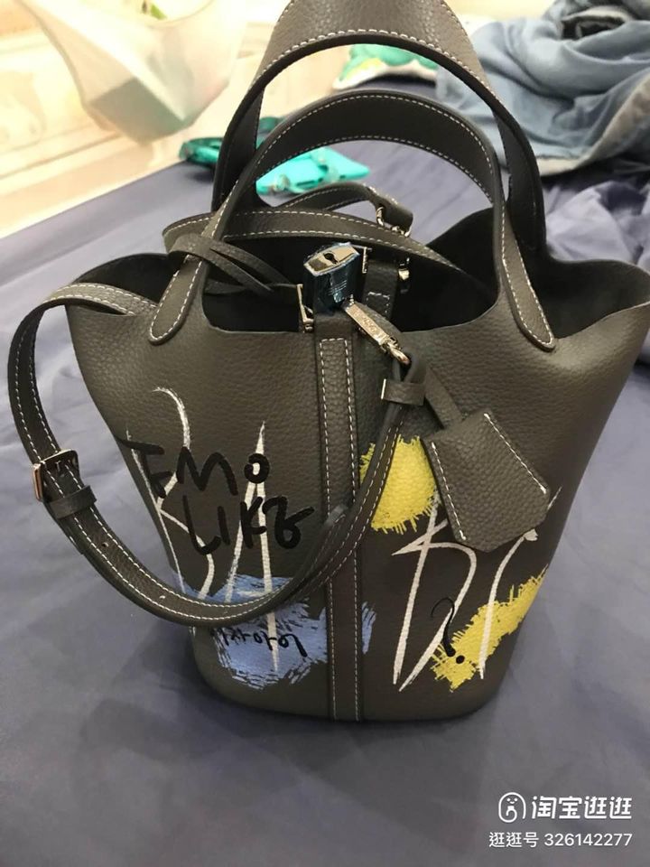 363480401_6499648070122145_2910258185175688529_n Balenciaga's Bags - Image 1