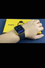 SKMEI Gold Wrist Watch - Image 2