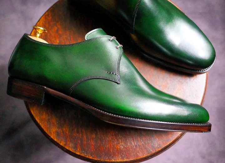 6ba22b52-a5a5-4bd6-b57e-45912faeb279 Shoe - Image 1