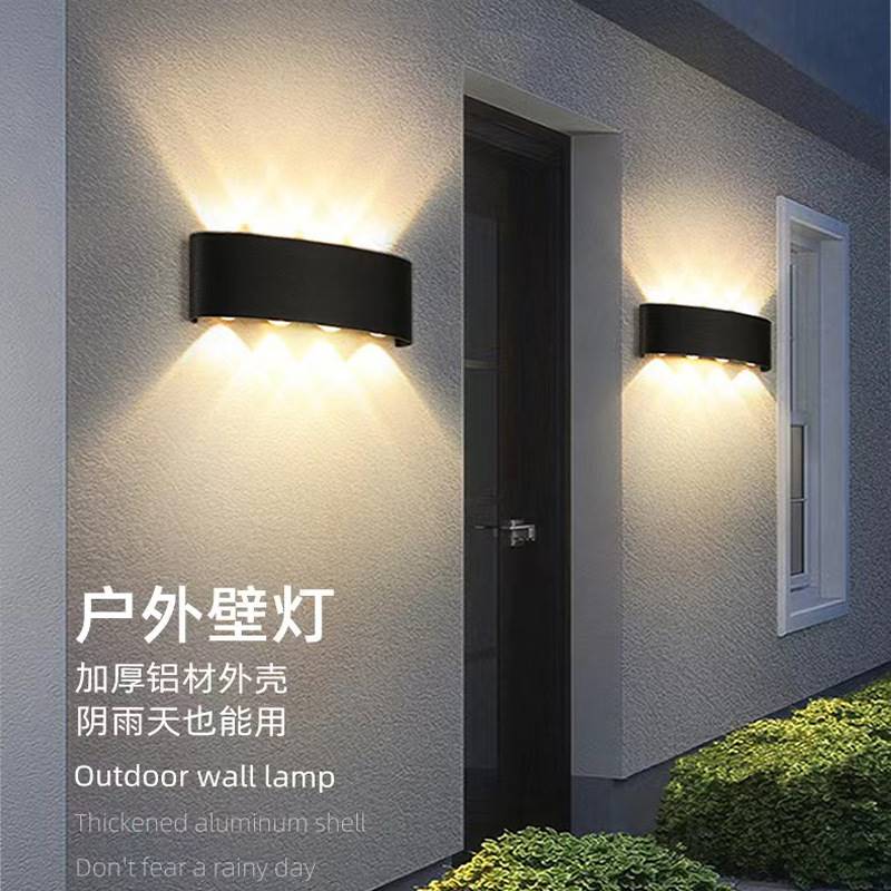 b89450a7-a38a-4f49-9b22-47e38bfa55d5 Four Bulb Light - Image 1