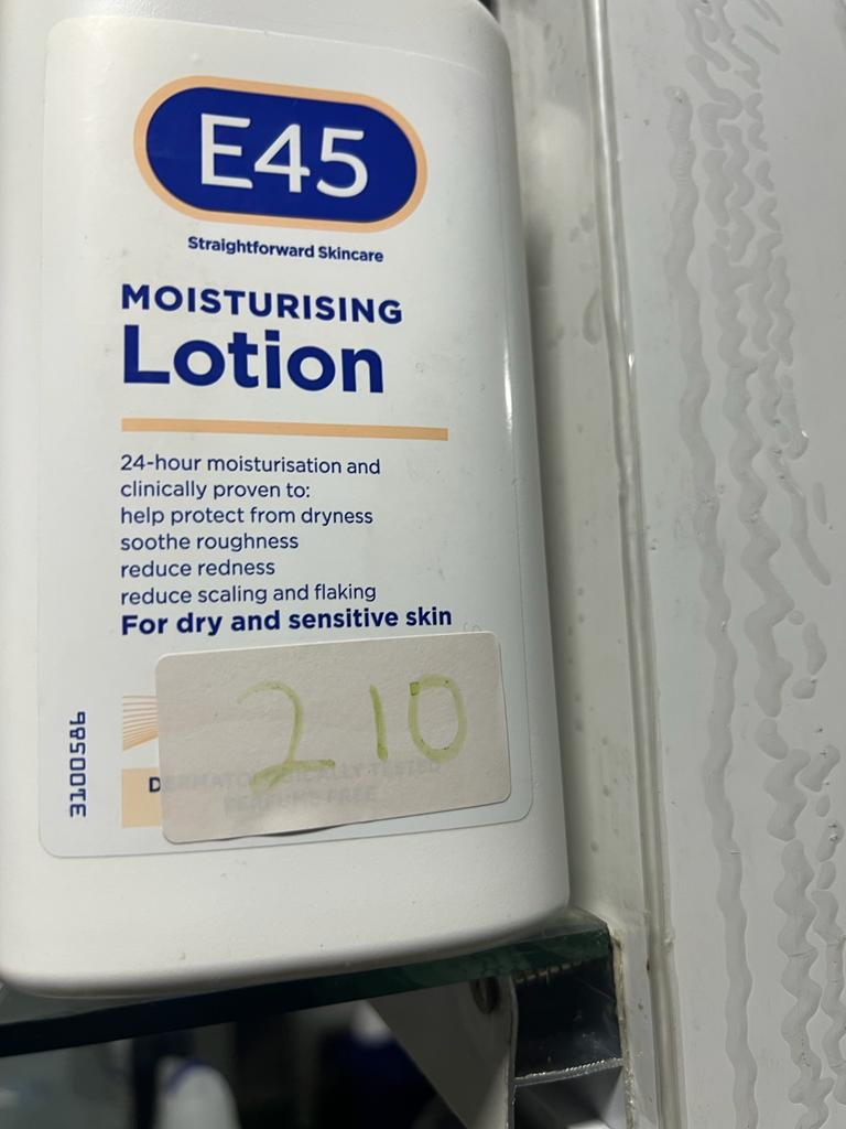 e45 E45 Moisturising Lotion - Image 1