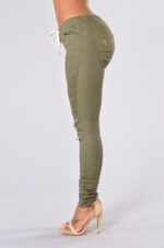 Cargo ants - Image 2